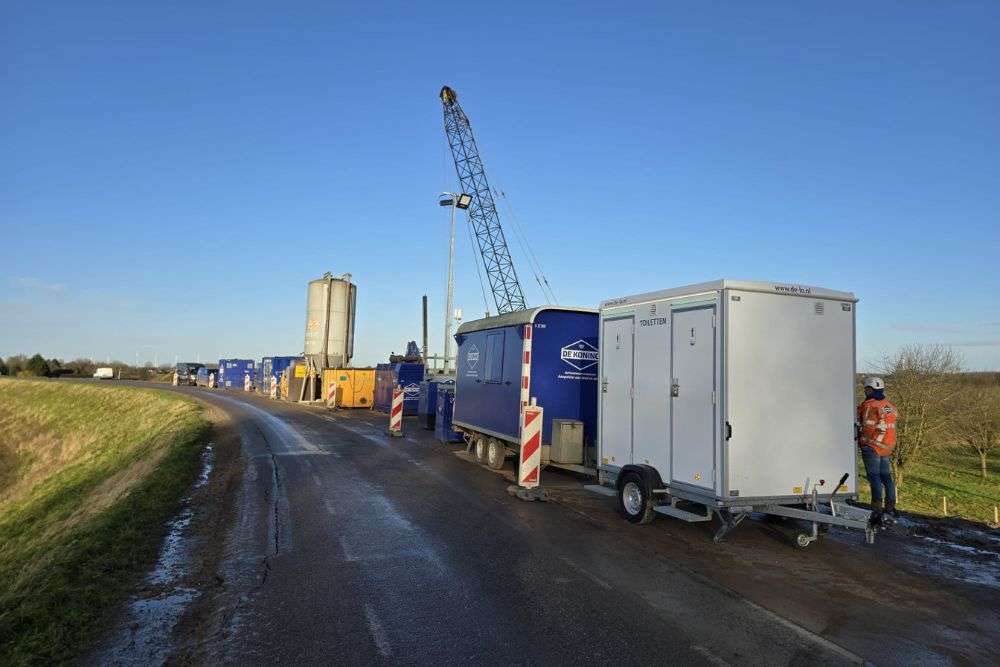 Afbeelding van werkzaamheden emissievrije dijk vacuum toiletwagens om te huren