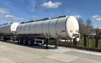 Zwembad vullen met tankwagen